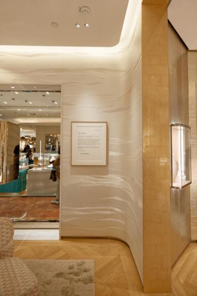 Crafting decorative texture for luxury interior in Saudi Arabia & UAE